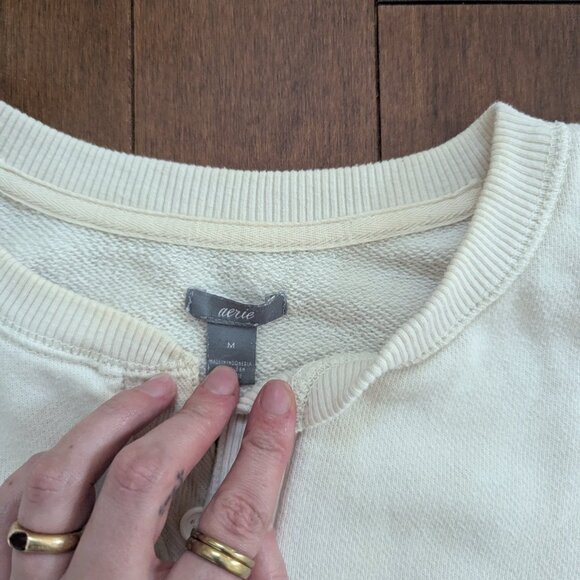 3/$20 AERIE NEUTRAL BUTTON CROP SWEATSHIRT - Picture 2 of 2